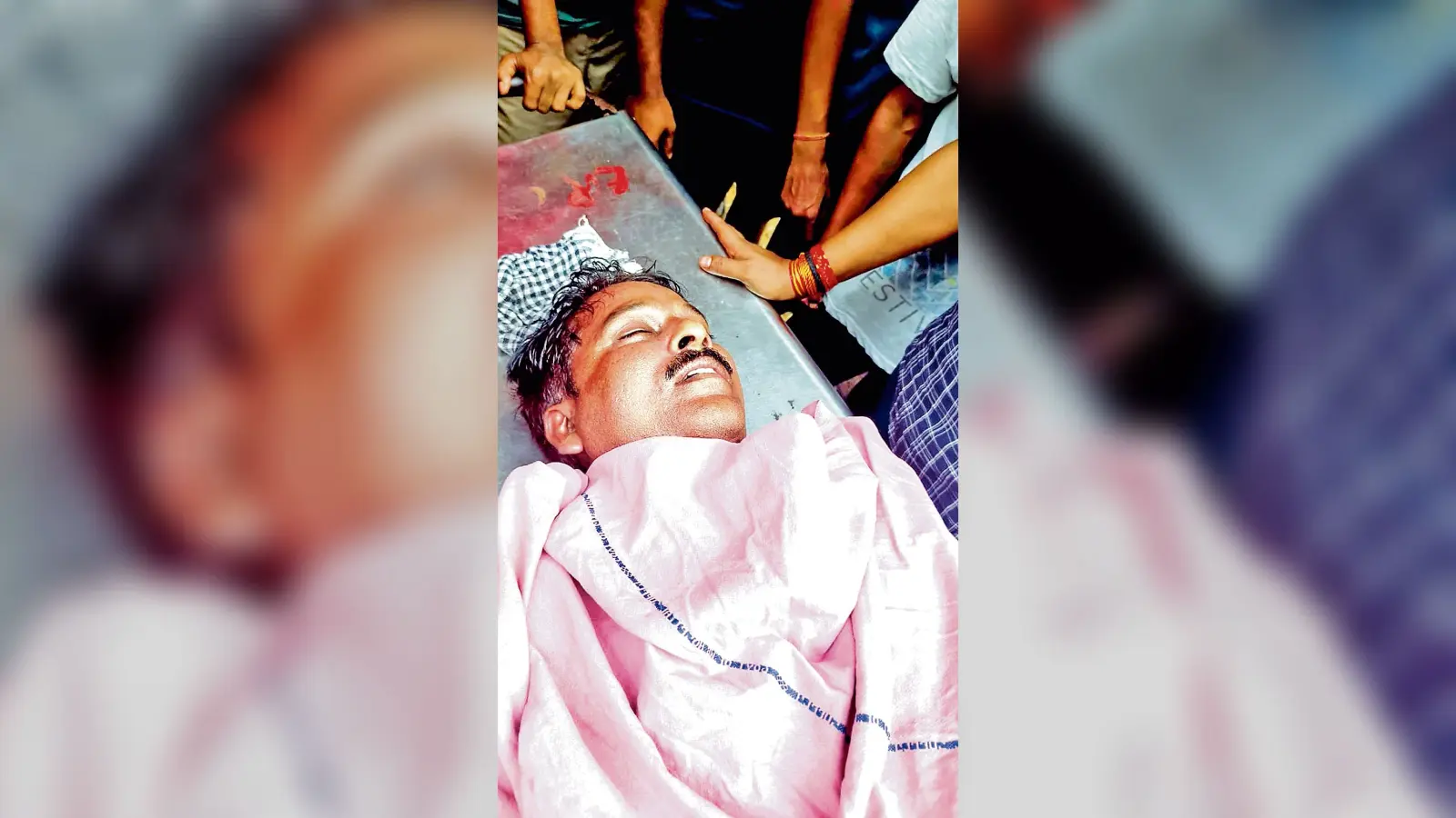 झाड़ियों की सफाई करते वक्त करंट लगने से दो लोगों की मौत