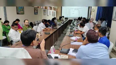 उम्मीदवारों के साथ निर्वाची पदाधिकारी ने की बैठक, काउंटिंग हॉल की मतगणना प्रक्रिया के बारे में बताया