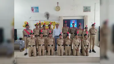 संत कोलंबा में सीनियर एनसीसी कैडेट्स को दी विदाई