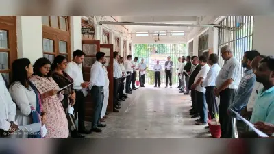 तंबाकू से दूर रहने की नसीहत, खतरों के बारे में बताया