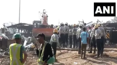 Hoarding Collapse Incident: मुंबई होर्डिंग हादसे में अबतक 16 लोगों की मौत, आंधी-तूफान ने मचाई भारी तबाही