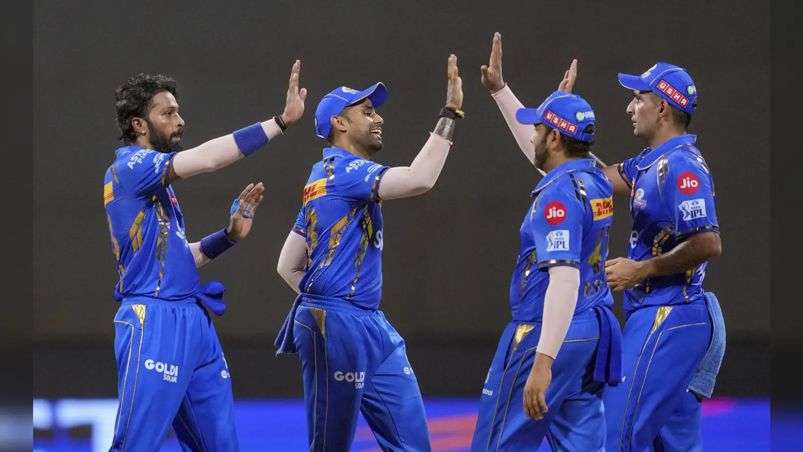 T-20 WORLD CUP : विश्व कप टीम की घोषणा के बाद विराट कोहली ने चमक बिखेरी, जाने बाकी बल्लेबाज का क्या है हाल