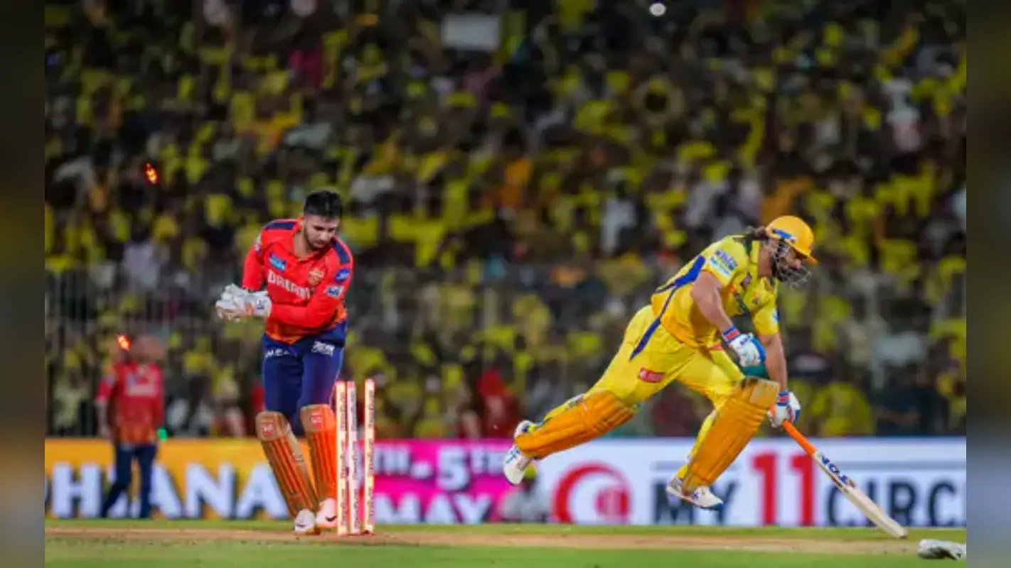 इस सीजन पहली बार गच्चा खा गए एमएस धोनी, गेंदबाज ने नहीं, इसने किया आउट