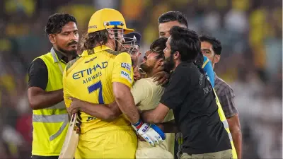 IPL 2024: एमएस धोनी करवाएंगे इस फैन का इलाज, IPL के दौरान लगाया था गले