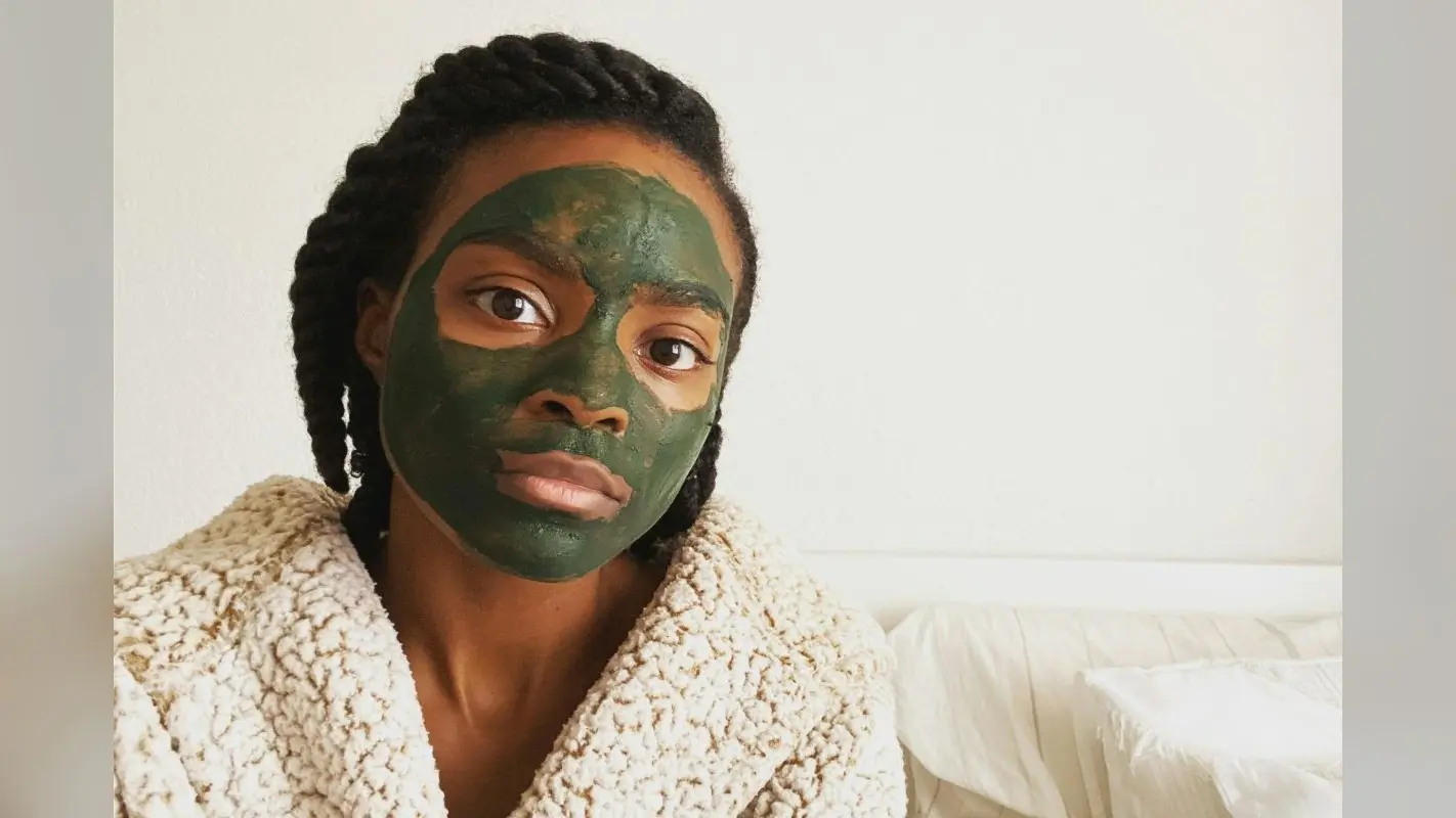 Skin Care: चेहरे से हटाना चाहते हैं पिंपल के जिद्दी दाग? आज ही ट्राई करें ये फेस पैक