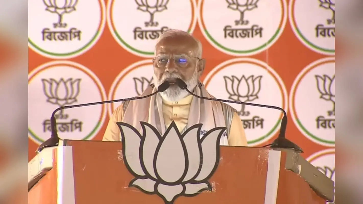 Narendra Modi : नरेन्द्र मोदी ने कहा, बंगाल की दुर्दशा के लिए कांग्रेस-वाम-तृणमूल जिम्मेदार