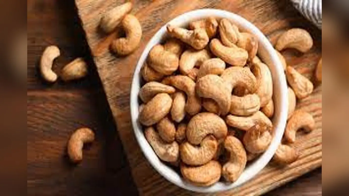 Benefits of Cashews for Males: काजू खाने से पुरुषों को क्या फायदे मिलते हैं, एक्सपर्ट से जानिए