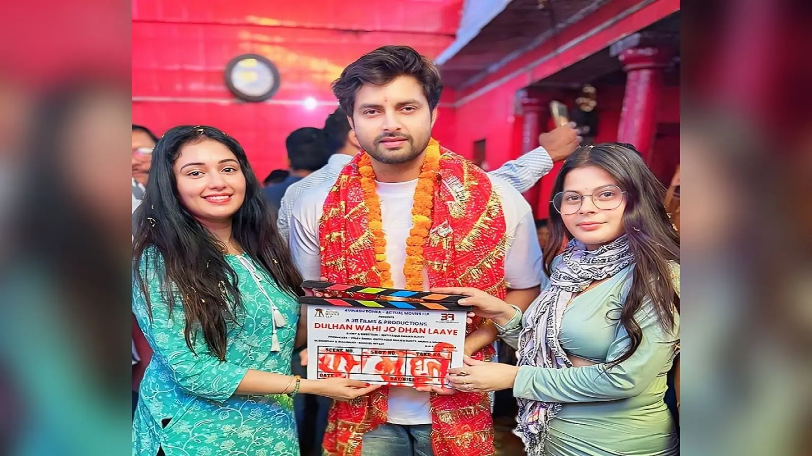 Bhojpuri Film : विक्रांत सिंह राजपूत व मणि भट्टाचार्य स्टारर ‘दुल्हन वही जो धन लाये’ का हुआ भव्य मुहूर्त