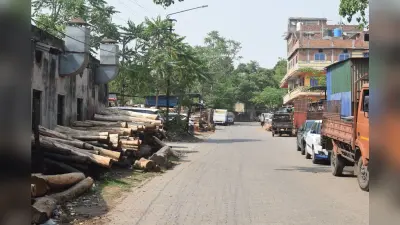 बर्मामांइस : मिल एंड गोडाउन एरिया के फुटपाथ और गलियों का अतिक्रमण आगजनी होने पर हो घट सकती है बड़ी घटना
