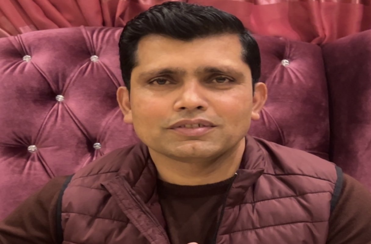 टी-20 विश्वकप से बाहर हुआ पाकिस्तान, तो दिखी बौखलाहट, कामरान अकरम ने विराट कोहली को कहा-बड़ा खिलाड़ी बना फिरता…