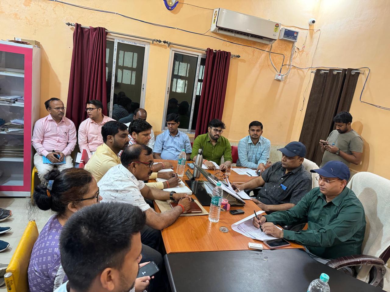 बाढ़ की तैयारी के लिए की गयी चर्चा