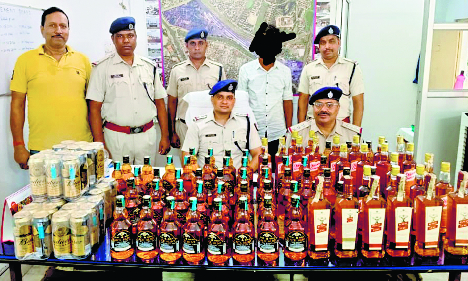 कोलकाता स्टेशन से भारी मात्रा में विदेशी शराब जब्त