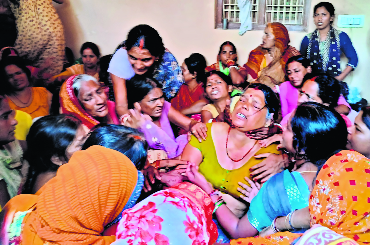 गंगा नदी में मिला चार दिनों से लापता युवक का शव, परिजनों में मचा कोहराम