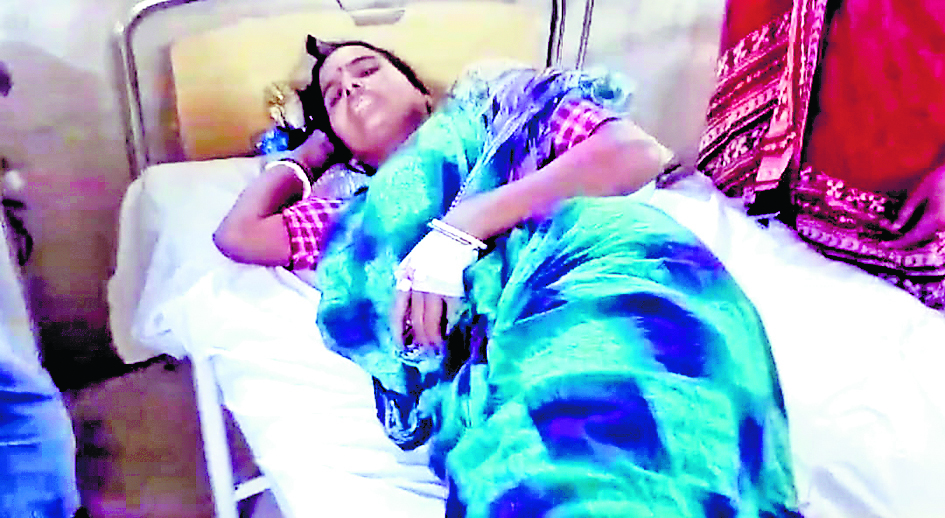 तृणमूल नेता के घर हमला दो महिला व किशोर जख्मी