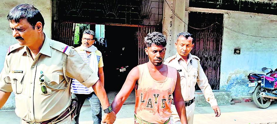 जेवर छिनताई में बेनाचिटी से कुख्यात लक्ष्मी साहनी समेत दो गिरफ्तार