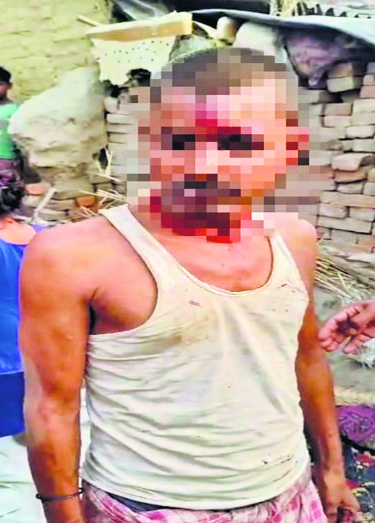 पति ने गड़ासी से काटी पत्नी की गर्दन और बगल में सो गया चैन की नींद