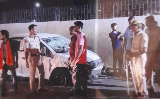 Patna : कार सवार युवक ने दंपती समेत कई लोगों को मारी टक्कर