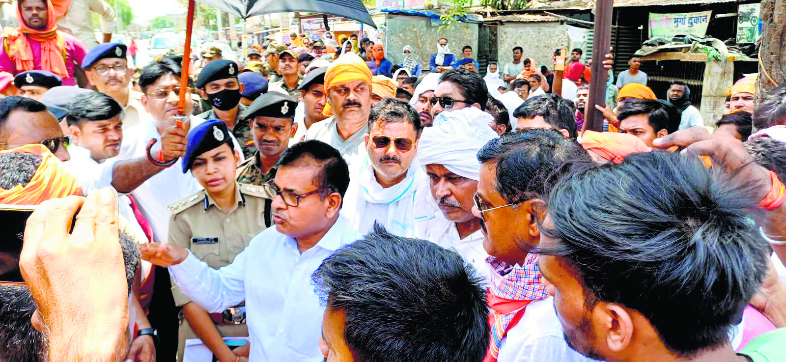 प्रशासन को मिला एक सप्ताह का अल्टीमेटम