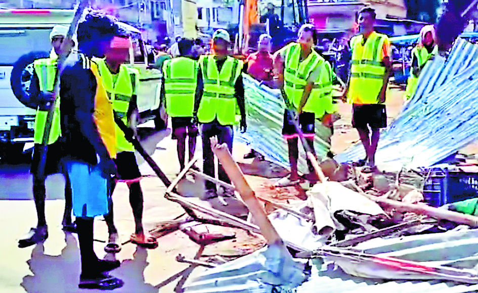 बोलपुर, रामपुरहाट व सिउड़ी में तीसरे दिन भी चला बुलडोजर