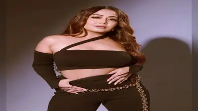 Neha Kakkar Birthday: शाहरुख खान के इस एल्बम से बनी रातों रात स्टार, आज हैं करोड़ों की मालकिन