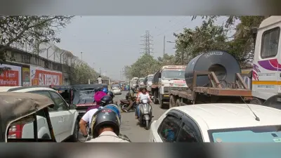 बर्मामाइंस : तेज धूप में दो घंटे तक लगा जाम, राहगीर परेशान