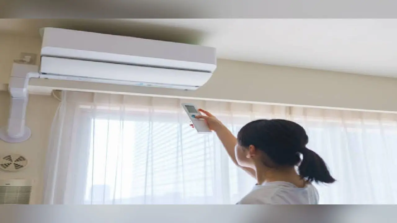 AC Tips: अपने AC में आग लगने से बचने के लिए जान लें ये बातें
