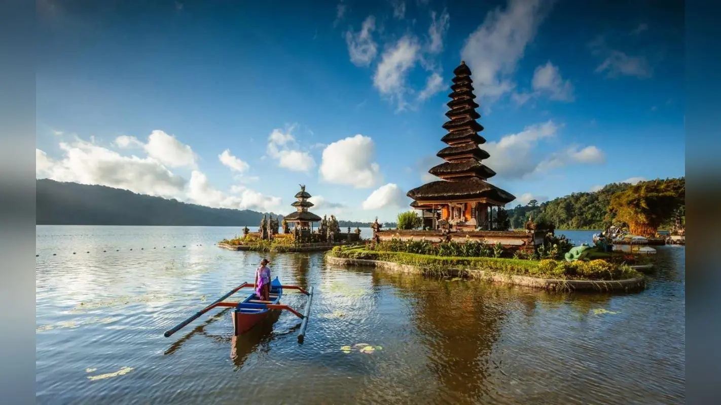 Places to visit in Bali: पार्टनर के साथ बाली जाने का कर रहें हैं प्लान, तो इन जगहों को जरूर करें विजिट