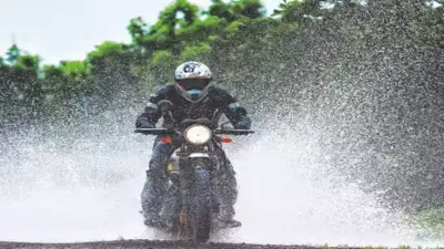 Bike Tips: बारिश के मौसम में दोपहिया वाहन के टायरों का ऐसे रखें ख्याल