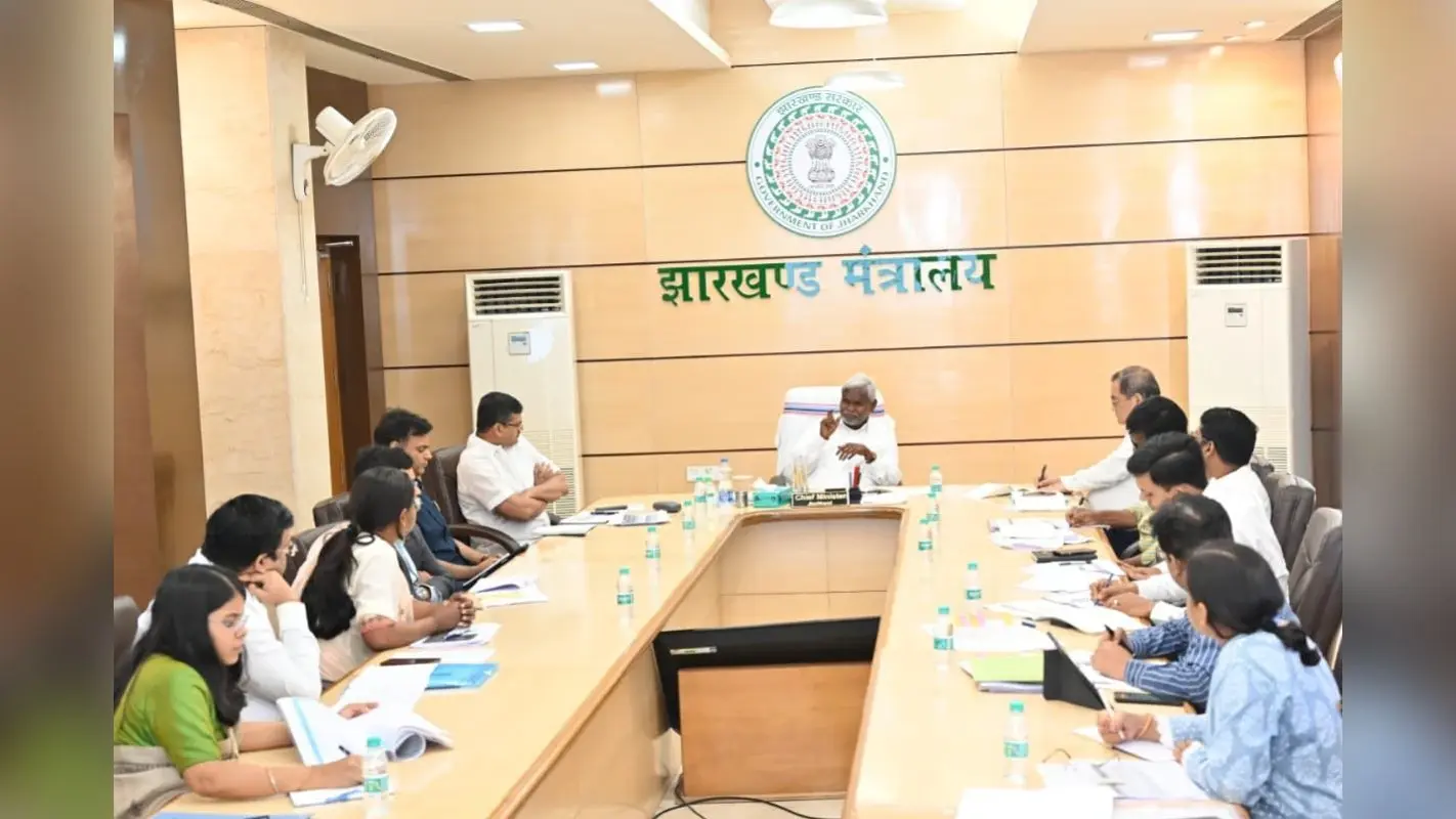 Jharkhand Cabinet: 200 यूनिट फ्री बिजली पर लगी मुहर, चंपाई सोरेन कैबिनेट ने 38 प्रस्तावों को दी मंजूरी