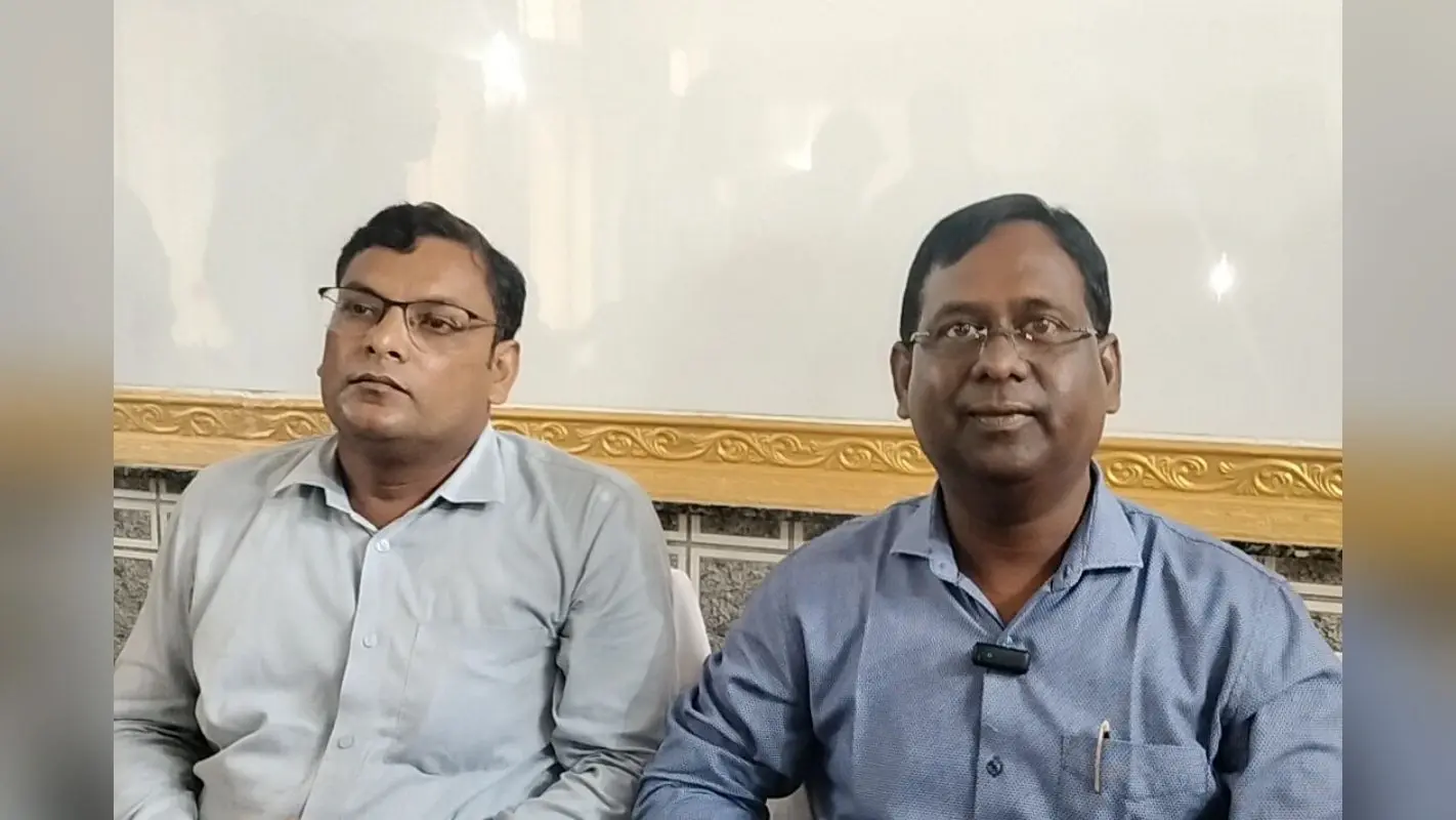 NEET UG Paper Leak 2024: हजारीबाग में ई-रिक्शा से बैंक भेजे गए थे नीट के प्रश्न पत्र, बोले-एनटीए के सिटी को-ऑर्डिनेटर डॉ एहसान