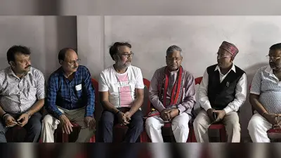 दिवंगत डॉ अमित गोंड के परिजनों से मिल बाबूलाल ने जताया शोक