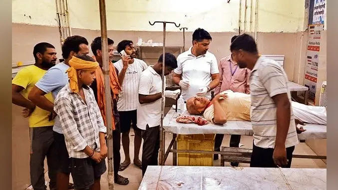 बाजार जा रहे अधेड़ को जमीन विवाद में मारी गोली, पटना रेफर