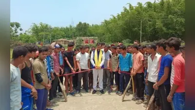 चौघारा में सात दिवसीय क्रिकेट टूर्नामेंट का हुआ शुभारंभ