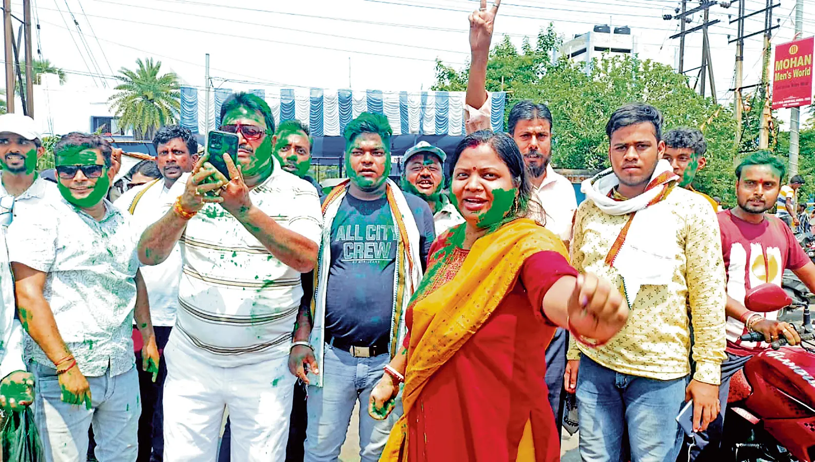 सात में से पांच विस क्षेत्रों में मिली तृणमूल को बढ़त, दो में भाजपा को