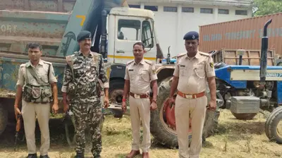 अवैध बालू लदे तीन ट्रैक्टर जब्त, चालक फरार