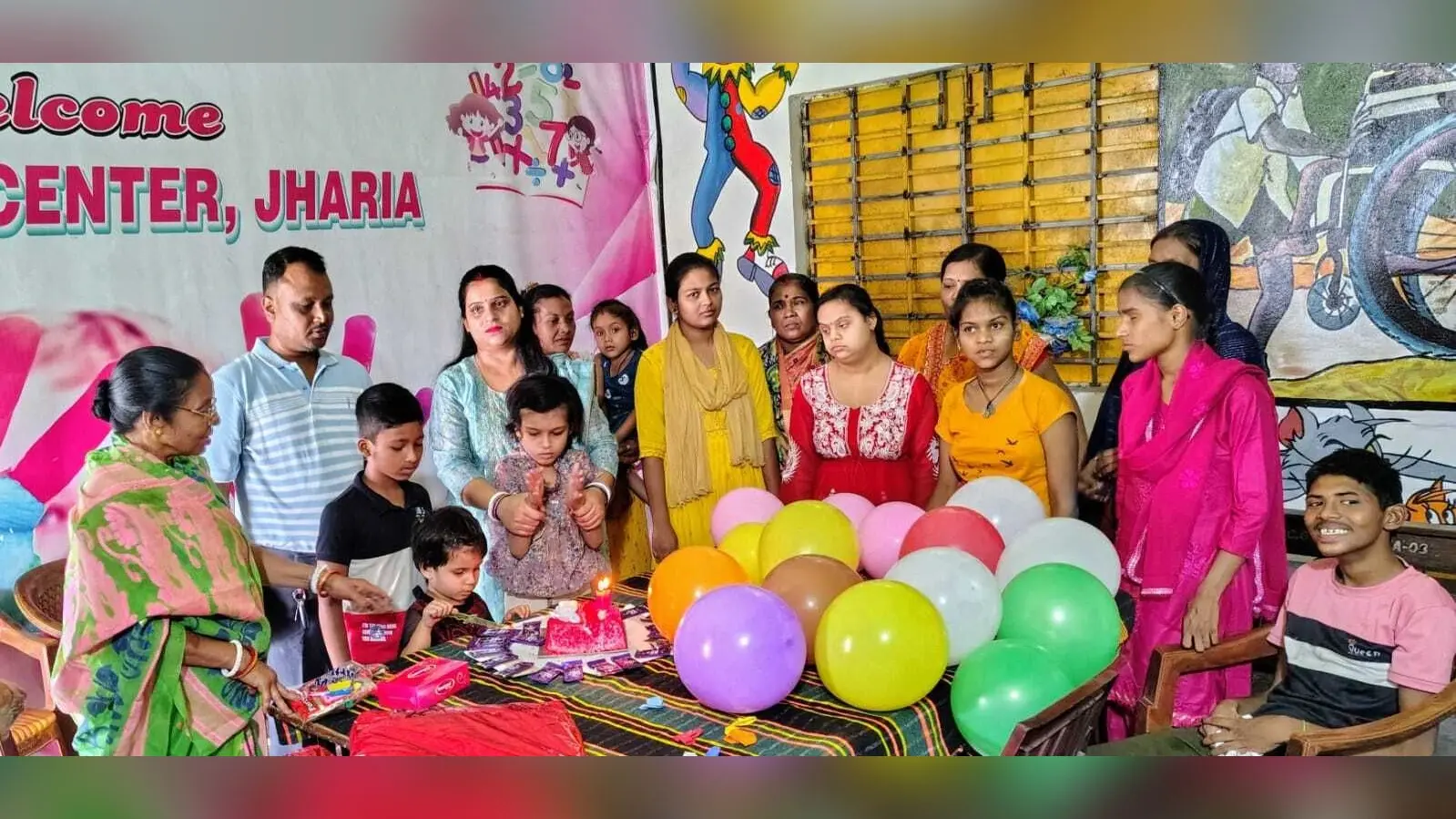 0-श्रीति ने दिव्यांग बच्चों के साथ मनाया जन्मदिन