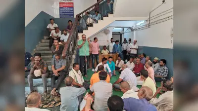 कैंपस : पीयू कर्मचारी संघ ने कुलपति का किया घेराव