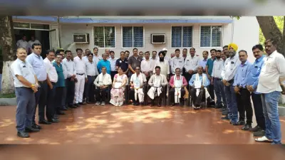 टाटा मोटर्स यूनियन ने सेवानिवृत्त कर्मियों को दी विदाई