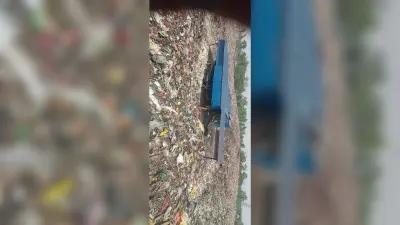 कचरे में दफन हो रही 50 लाख की ट्राॅमेल मशीन, गायब हो रहे पार्ट्स
