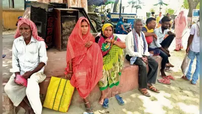 रिविलगंज जनता दरबार में नही पहुंचे अंचल अधिकारी, हंगामा