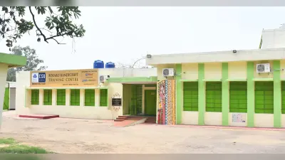 बदल रही बीएसएल के बंद 42 स्कूलों की तस्वीर व तकदीर