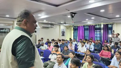 संघर्ष ही जीवन की सफलता का आधार : एके मिश्रा