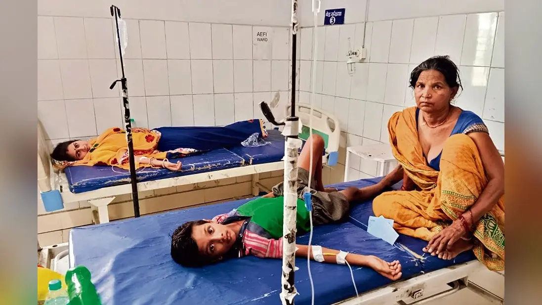 रिविलगंज में डायरिया से तीन लोगों की गयी जान, 80 से अधिक लोग बीमार