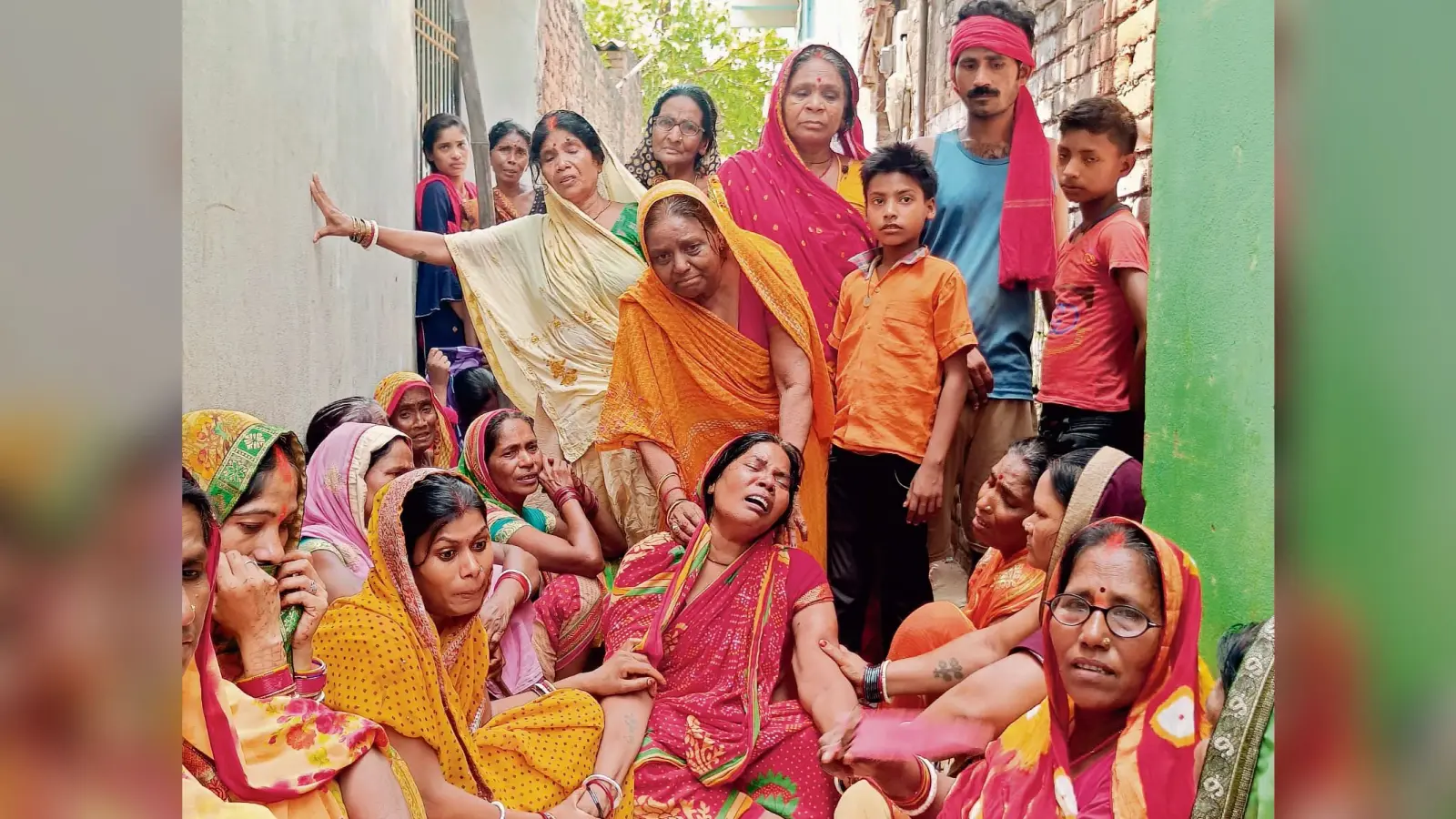 दो वाहनों की टक्कर में युवक की मौत