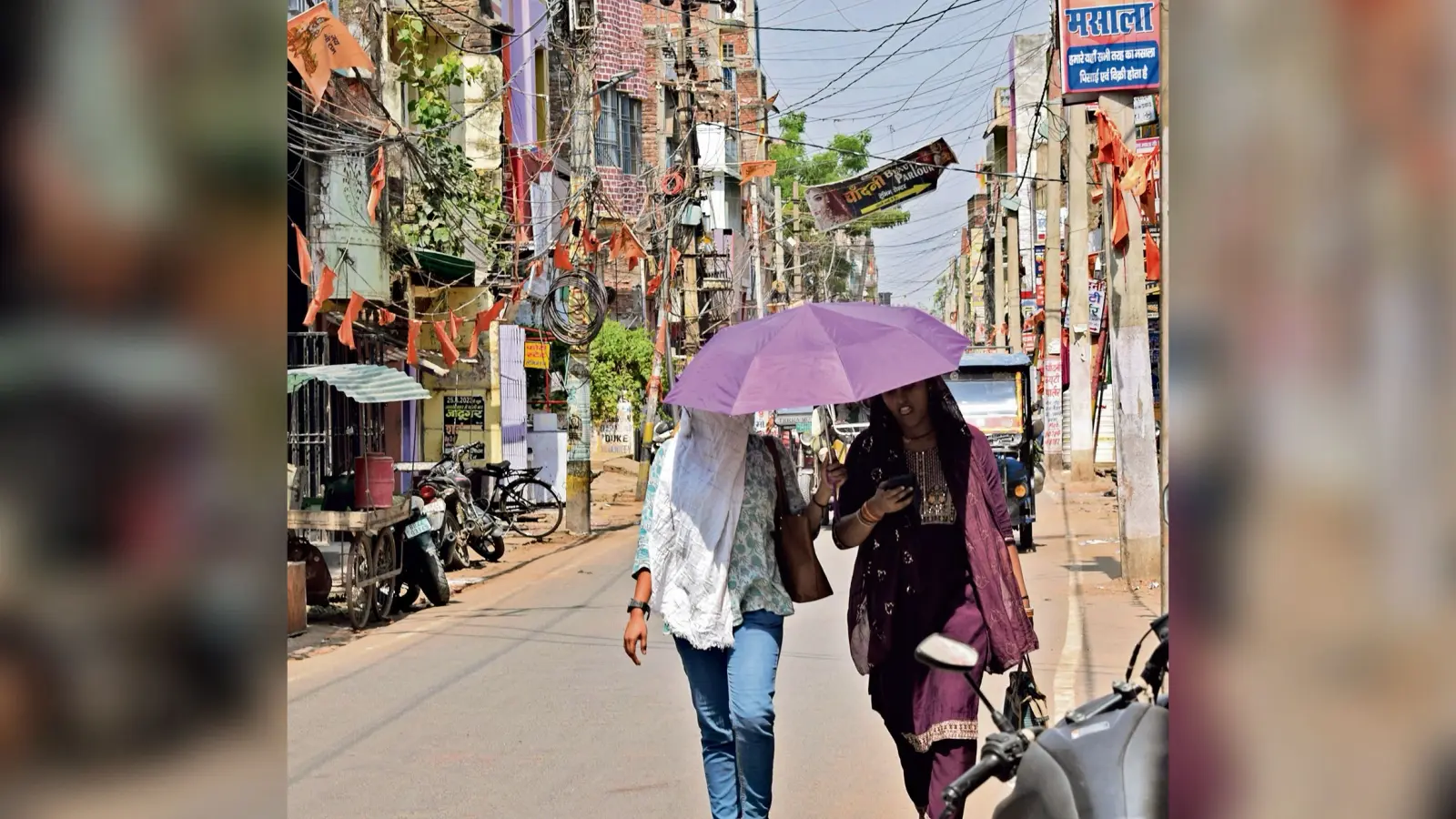 जिले में हीट वेव का सुबह से सूर्यास्त के बाद भी रहा प्रभाव, तापमान रहा 45 डिग्री सेल्सियस
