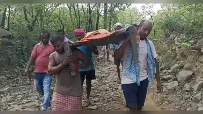 सड़क न होने से गांव नहीं आयी गाड़ी, मरीज की रास्ते में ही चली गयी जान