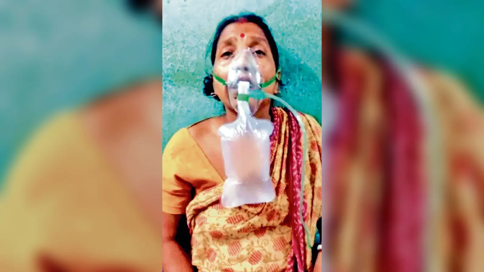 कुलतली : सर्पदंश की शिकार महिला सांप को पकड़कर पहुंची अस्पताल
