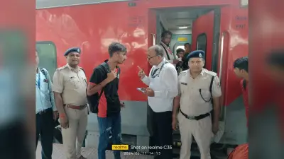 एसी बोगियों में अनधिकृत यात्रा करनेवाले यात्रियों पर रहेगी नजर