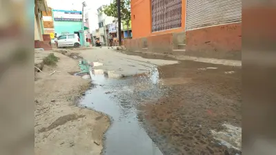 अमरपुर नंप में कहीं पेयजल संकट तो कहीं सड़कों पर बह रहा पानी, विभाग मौन