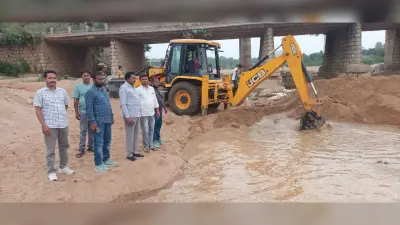 कारो नदी पर बनाया गया बांध